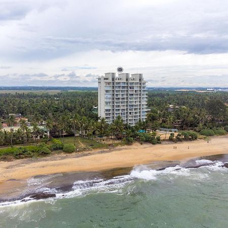 Aqua Vista Appartement Uswetakeiyawa Buitenkant foto